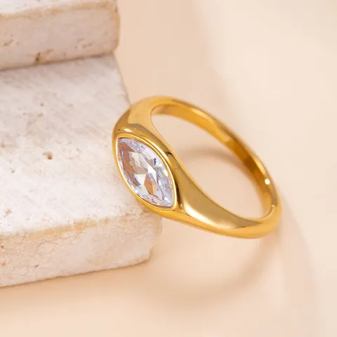 Anillo de Acero Inoxidable con Strass Marquise para Mujer Chapado en Oro al Vacío Lujo Ligero Anillo Geométrico Joyería