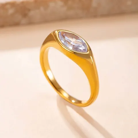 Anillo de Acero Inoxidable con Strass Marquise para Mujer Chapado en Oro al Vacío Lujo Ligero Anillo Geométrico Joyería