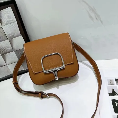 Women Leather Crossbody Bag Small Saddle Shoulder Bag Elegant Ladies Purse Minimalist Flap Handbag Daily Bag