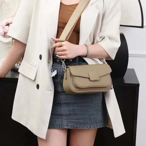 Women Genuine Leather Crossbody Bag Urban Minimalist Small Square Shoulder Bag Flap Bag Daily Matching Purse