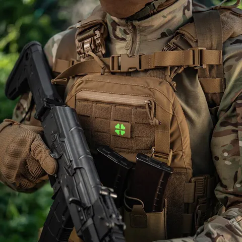 Parche Moral de Trébol Luminoso Táctico para Exteriores Insignia de Mochila Parche de Nylon con Gancho y Bucle Accesorios de Equipo Militar
