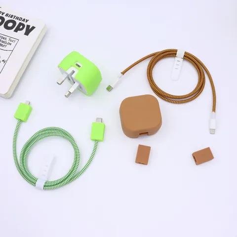 Estuche Protector de Cargador de Enchufe UK y Set de Enrollador de Cable PVC Flexible Color Sólido Accesorios de Protector de Alambre
