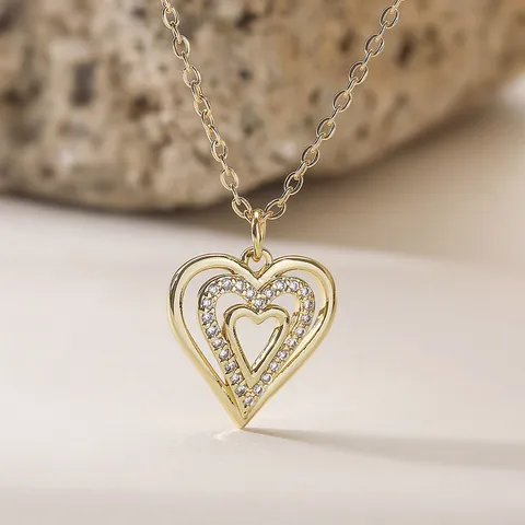 Collar con Colgante de Corazón Calado en Cobre Chapado en Oro Minimalista Cadena de Cruz con Diamantes de Imitación Blancos Brillantes Incrustados Cadena de Clavícula para Regalo de Joyería Diaria de Mujer