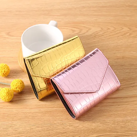 Women Short Wallet Iridescent Crocodile Embossed PU Leather Card Holder Minimalist Ultra Thin Snap Small Purse Korean Fashion Lady Change Pouch