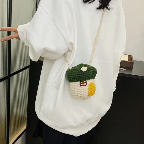 Handgehäkelt Pilzhaus Form Mini Umhängetasche Süß Gewebtes Garn Kleine Schultertasche Wald Stil Zubehör Für Damen