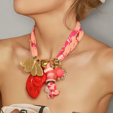 Bohemian Printed Scarf Necklace For Women With Metal Butterfly And Resin Conch Pendant Beach Fashion Jewelry Handcrafted Scarf Choker