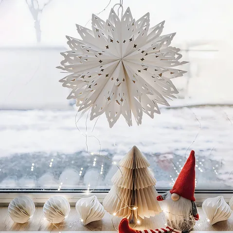 3D Paper Snowflake Star Lantern Christmas Decoration With LED Lighting Remote Control Hollow Folding Lampshade