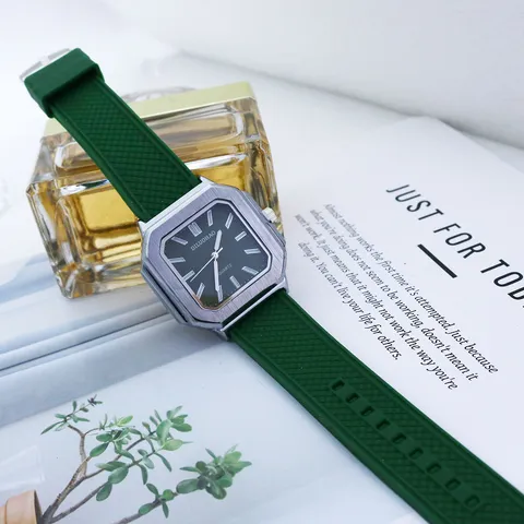Reloj de Cuarzo para Hombre Negocios Moda Caja Cuadrada de Aleación Correa de Silicona Reloj de Pulsera Casual para Hombre Joyería