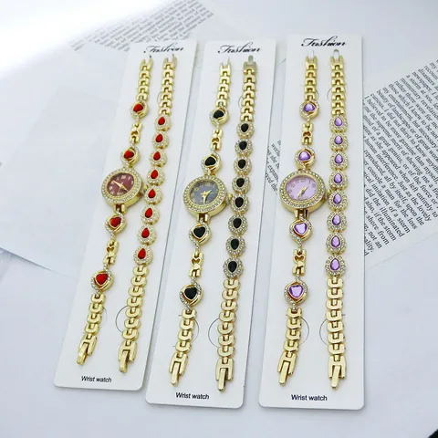 Mode Legierung Strass Quarzuhr Armband Set Für Damen Luxus Herzform Farbigen Kristall Eingelegt Goldkette Uhren Set