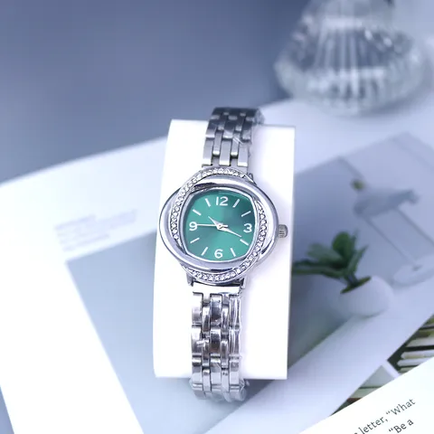 Luxury Women Quartz Watch Rhinestone Flower Case Metal Stainless Steel Band Fashion Round Dial Analog Wrist Watch Elegant Ladies Timepiece