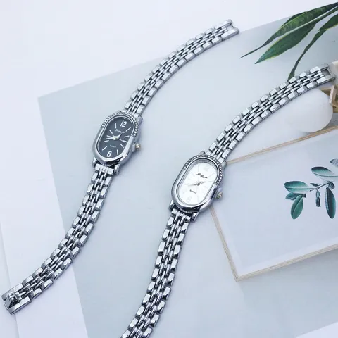 Oval Rhinestone Retro Gold Watch For Women Elegant Niche Fashion Small Quartz Wristwatch Alloy Metal Chain Strap Ladies Jewelry Watch