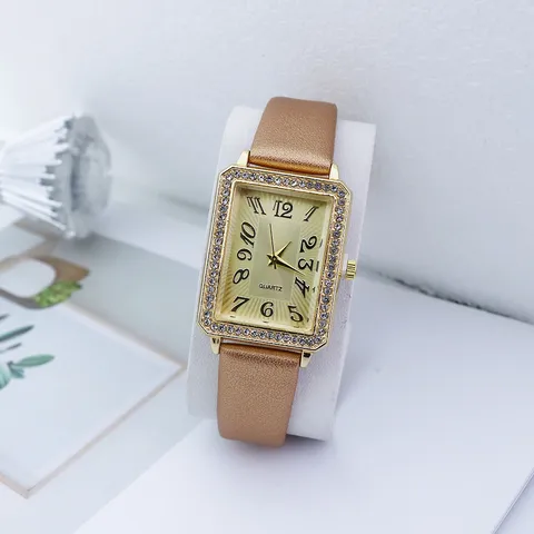 Moda Minimalista Cuadrado Reloj de Cuarzo para Mujer Diamante de Imitación Aleación Malla Correa de Cuero Retro Digital Reloj Dama Elegante Pulsera Regalo