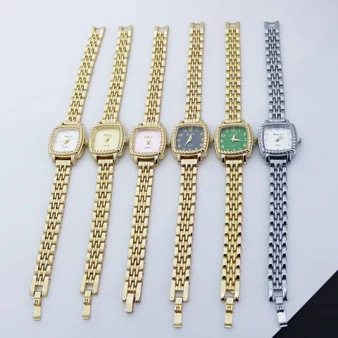 Vintage Quadratische Quarzuhr Für Damen Elegantes Metallkettenarmband Mode Kleiduhr Legierungsgehäuse Glasspiegel Geschenk Für Damen