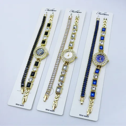 Set Orologio al Quarzo da Donna Moda Elegante Quadrato Strass Orologio in Lega Bracciale Set da Due Pezzi per Gioielli da Festa