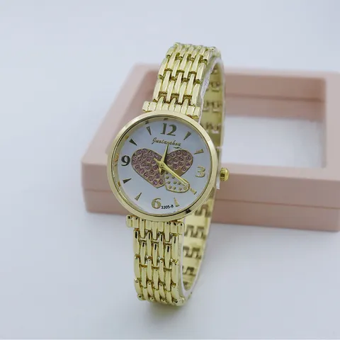 Damen Mode Gold Quarzuhr Legierung Armbanduhr Strass Herz Eiffelturm Muster Armbanduhr Für Damen Schmuck