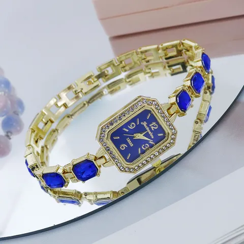 Luxus Strass Damen Quarzuhr Mode Rechteckiges Zifferblatt Vollkristall Eingelegte Legierung Armband Armbanduhr Für Damen Geschenk