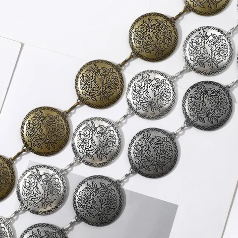 Cadena de Cintura Étnica Vintage de Metal Tallado con Placa Redonda para Mujer Cinturón de Cadena con Textura Floral