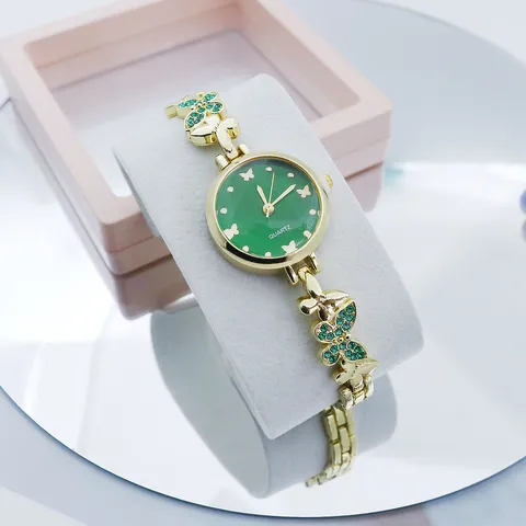 Dames Fashion Armbandhorloge Luxe Legering Quartz Horloge Met Strass Vlinder Decoratie Elegante Analoge Polshorloge Voor Feest Cadeau