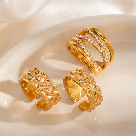 Bague en Acier Titane Motif Losange avec Strass pour Unisexe Nid d'Abeille Exquis Niche Européenne Tempérament Ouverte Réglable Bague en Or Bijoux