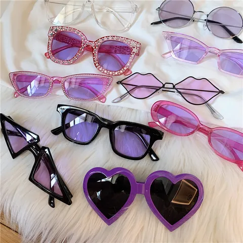 Modisch Trendy Persönlichkeit Lila Sonnenbrille Damen Anti UV Süß Herz Lippe Dreieck Stern Katzenauge Party Sonnenbrille