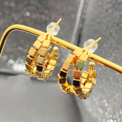Boucles d'oreilles clous en métal cœur géométrique pour femme boucles d'oreilles minimalistes dorées argentées perle artificielle strass