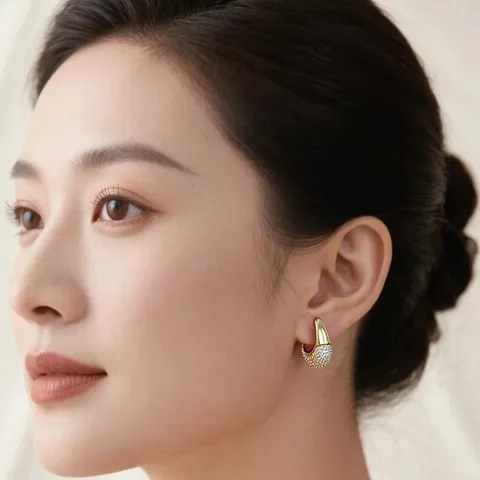 Boucles d'Oreilles Créoles en U en Cuivre Strass Minimalistes pour Femmes Boucles d'Oreilles Mode Métro Quotidien Brillantes Électroplaquées Géométriques Cadeau Bijoux