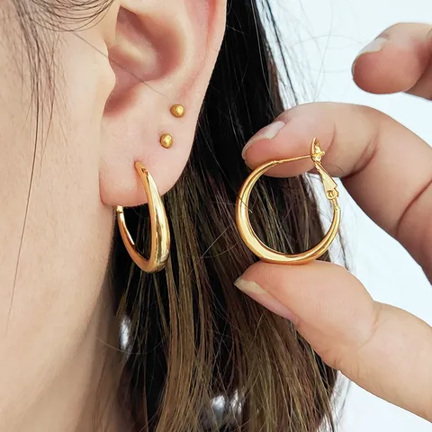 Boucles d'Oreilles Créoles Rondes Minimalistes de Style Coréen pour Femmes Boucles d'Oreilles Cercle en Métal Plaqué Or Argent Avec Tige en Argent Bijoux de Mode