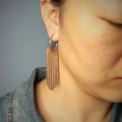 Boucles d'Oreilles Longues à Glands Exagérées pour Femmes Bijoux de Resort Géométriques en Cuivre avec Tige en Argent Sterling 925