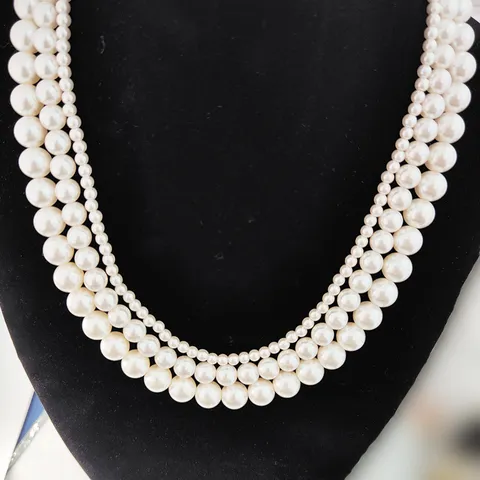 Élégant Collier de Perles Artificielles Simple Femmes Collier de Chaîne de Perles de Verre Blanc pour Bureau Bijoux Accessoires Cadeau