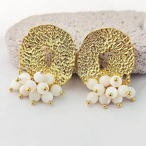 Boucles d'Oreilles Pendantes Élégantes en Alliage Plqué Or Texturé avec Perles de Coquillage pour Femmes Bijoux Mode Style OL