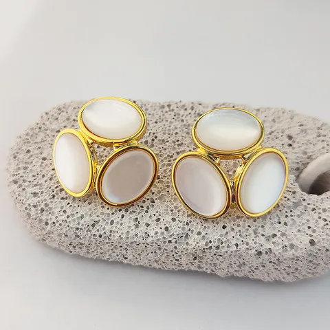 Boucles d'Oreilles Vintage en Alliage avec Opale pour Femmes Bohème Géométrique Ovale à Trois Feuilles Boucles d'Oreilles Clous Élégant Bijoux de Luxe