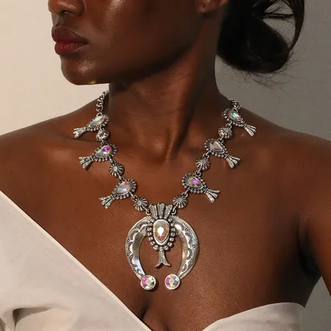 Western-Stil Hufeisen Naja Anhänger Halskette Für Damen Vintage Bohemian Bunte Strass Klobige Kette Ethno-Schmuck