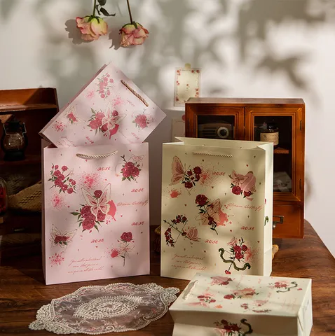 Romantic Rose Butterfly Gift Bag White Cardboard Tote Bag Retro Style Gift Packaging Bag For Valentine Day Party Storage
