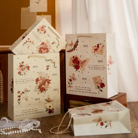 Bolsa de Regalo de Papel con Patrón de Mariposa de Rosa Vintage Cartón Blanco Bolsa de Embalaje de Regalo Portátil para San Valentín