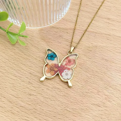 Collana con Ciondolo in Resina con Fiori Secchi in Acciaio Inossidabile Catena Clavicola Vintage Gioielli Botanici Farfalla per Donna