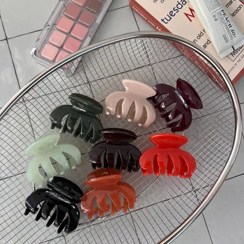 Französisch Elegant Acetat Kleine Haarkralle Unregelmäßige Vier Zahn Haarklip Poliert Einfarbig Schildpatt Haarschmuck Für Damen