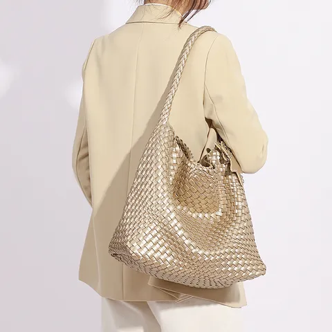 Handmade Woven Tote Bag PU Leather Casual Fashion Single Shoulder Underarm Bucket Bag Star Pendant Purse