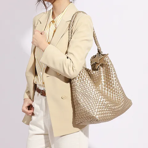 Handmade Woven Tote Bag PU Leather Casual Fashion Single Shoulder Underarm Bucket Bag Star Pendant Purse