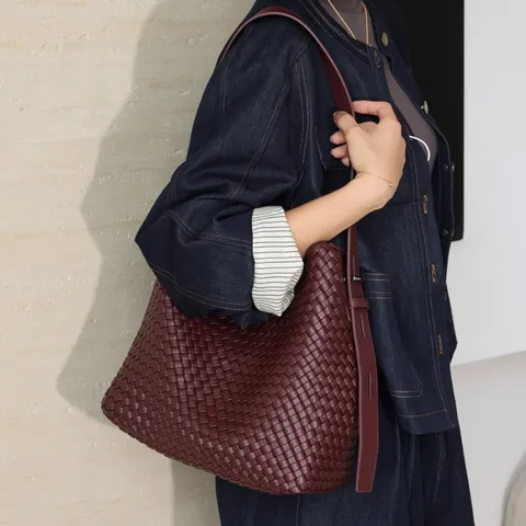 Femmes Cuir Véritable Tissé Sac Bandoulière Grande Capacité Décontracté Épaule Tote Bag Sac à Main Mode Voyage