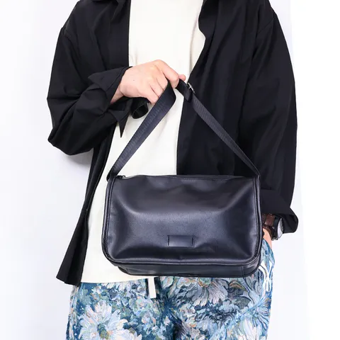 Men's Casual Waterproof PU Leather Crossbody Bag Fashion Vintage Messenger Bag Large Capacity Shoulder Bag