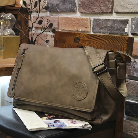 Men's Vintage PU Leather Messenger Bag Large Capacity Casual Shoulder Crossbody Bag Solid Color Wear Resistant Commuting Bag