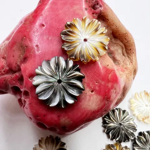 Natural Black Butterfly Shell Chrysanthemum Carved 3D Flower Loose Beads DIY Handmade Jewelry Accessories