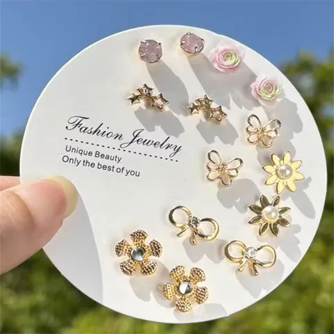 Elegante Stern Künstliche Perlen Ohrringe Kollektion Süße Strass Schleife Ohrstecker Für Damen Französisch Mode Schmuck