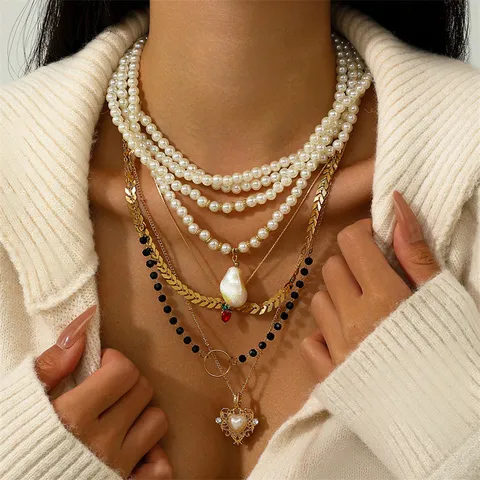 Übertriebene Mehrlagige Künstliche Perlenkette Für Damen Legierung Herz Anhänger Schlangenkette Choker Punk Schmuck Valentinstag Geschenk