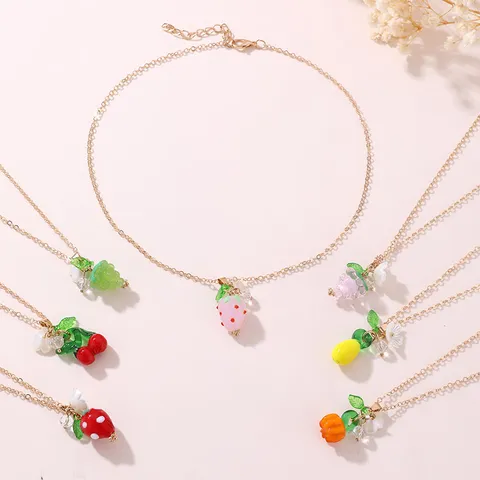 Fashion Resin Fruit Pendant Necklace For Women Colorful Sweet Strawberry Grape Cherry Charm Electroplated Metal Fine Chain Neck Jewelry Gift