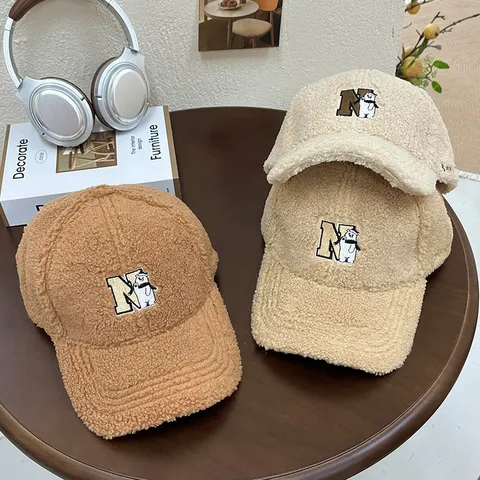 Winter Lamb Wool Baseball Cap Women Letter Bear Embroidery Adjustable Warm Casual Duck Tongue Hat