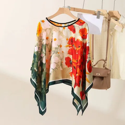 Damen Satin Poncho Schal Ethno Blumenmuster Tuch Sonnenschutz Strand Cape Leicht Retro Über Den Kopf Quadratischer Schal Wrap