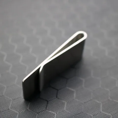 Minimalistische Roestvrij Stalen Krawattenklammer Laser Letter Monogram Zakelijke Dasclip Metalen Geldclip Voor Mannen Vrouwen