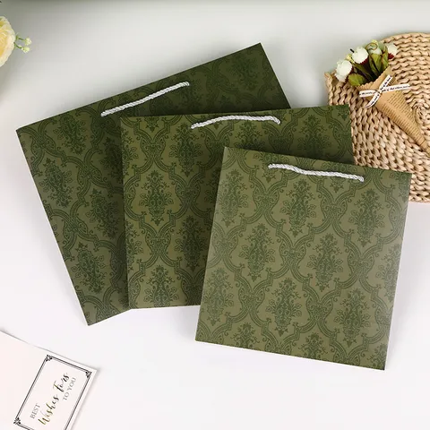 Vintage Green White Cardboard Gift Bag Tote Shopping Bag Decorative Storage Bag For Packaging Retail Party Favor