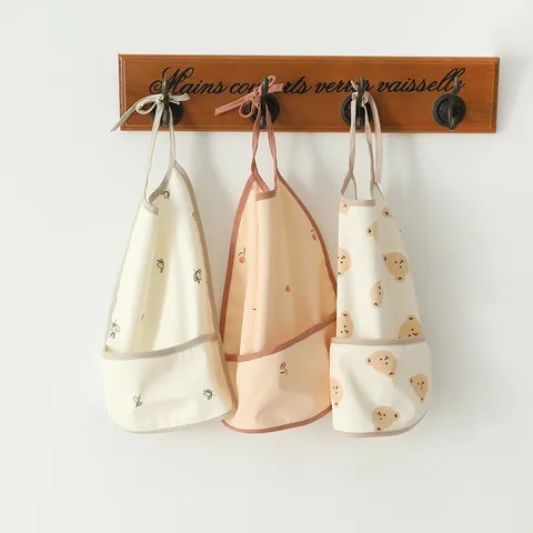 Baby Waterproof Bib Cute Cartoon Floral Print Toddler Feeding Apron Infant Eating Bibs Waterproof Material